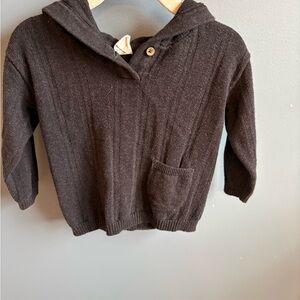 Black long sleeve hooded pocket sweater